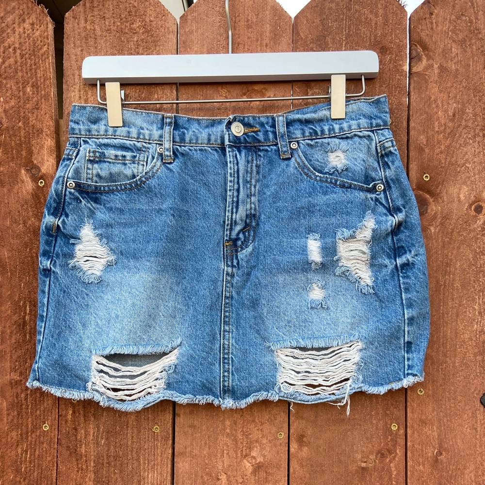 NWOT!! Forever 21 denim skirt